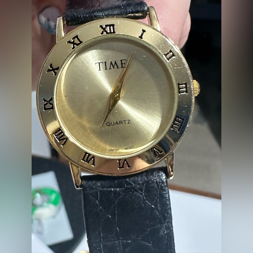 Time branded genuine leather band watch *has not been tested*
